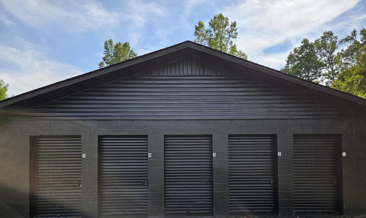 PikevilleStoragePic12 - Storage Unit Repair Large self storage in Pikeville, TN